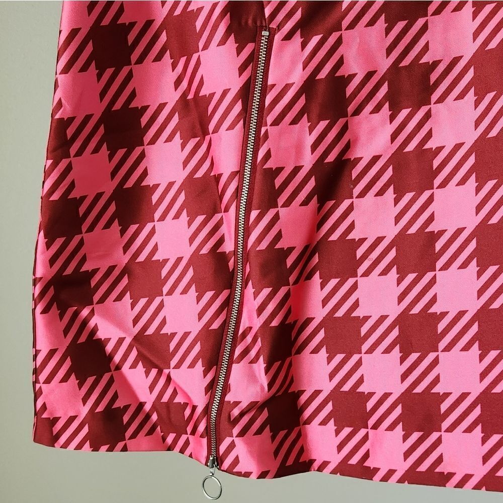 “Bold Houndstooth Zip Mini Dress” - Picture 2 of 6